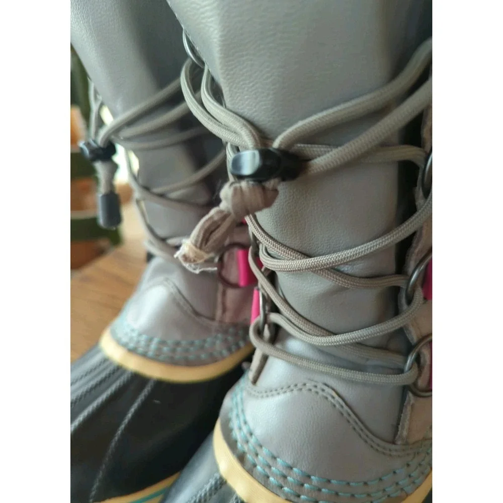 Girls Size 4 Sorel Gray Suede / Black Rubber Pink Calf Winter Boots‎ Faux Fur
